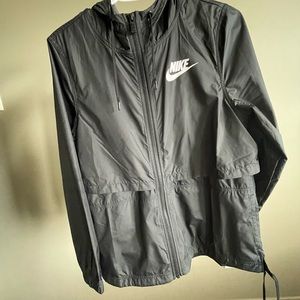 Women’s Nike windbreaker